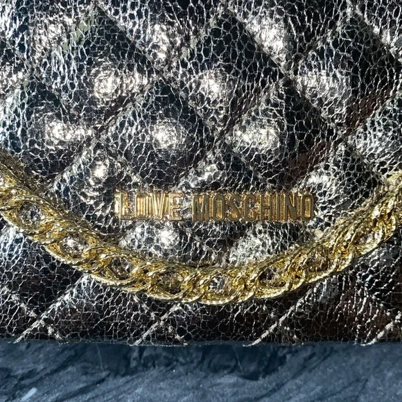 Love Moschino Clutch / Convertible Bag - Picture 4 of 8